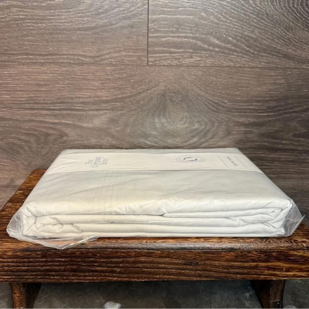 The Company Store Legends Egyptian Cotton Sateen King Flat Sheet in Silver. NWT